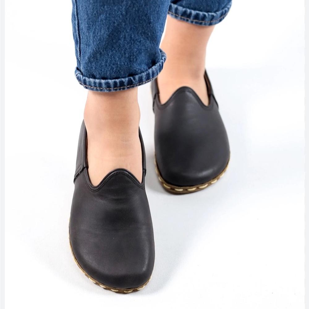 Kisa Women's Handmade Leather Barefoot slip-on shoes